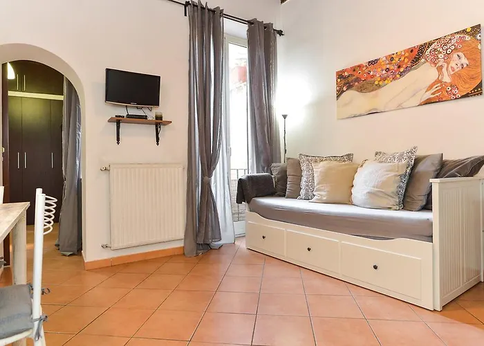Apartment Malva Rom